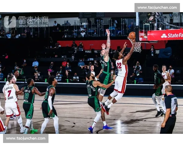 NBA热火vs凯尔特人经典对决全场回放精彩瞬间解析赛后复盘